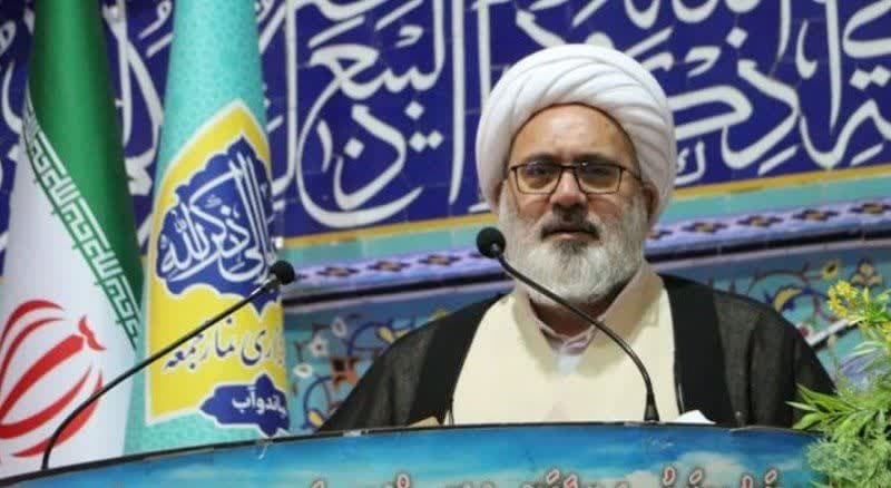 امام‌زمان (عج)، چشم بینای خداوند متعال در بین بندگان خدا است