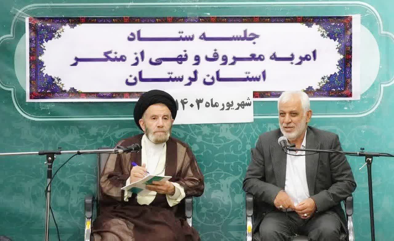 با انجام فریضه الهی امر به معروف و نهی از منکر، اصول و فروع دین تبیلغ و ترویج می شود