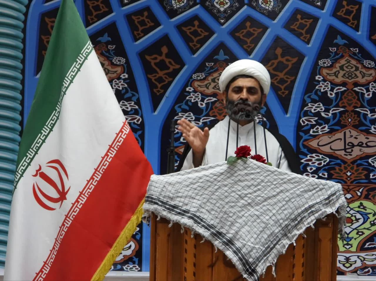 آنچه که شهر اهرم را عقب نگه داشته این شکایت ها و مطالبات پیمانکاران است