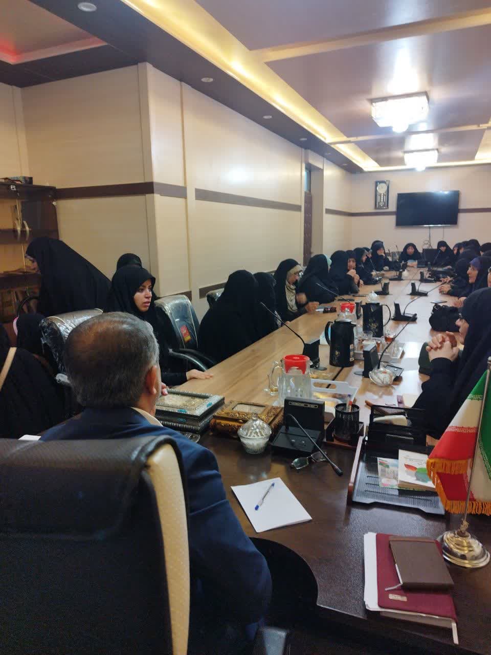 نشست جمعی از آمرین به معروف با دبیر ستاد خوزستان