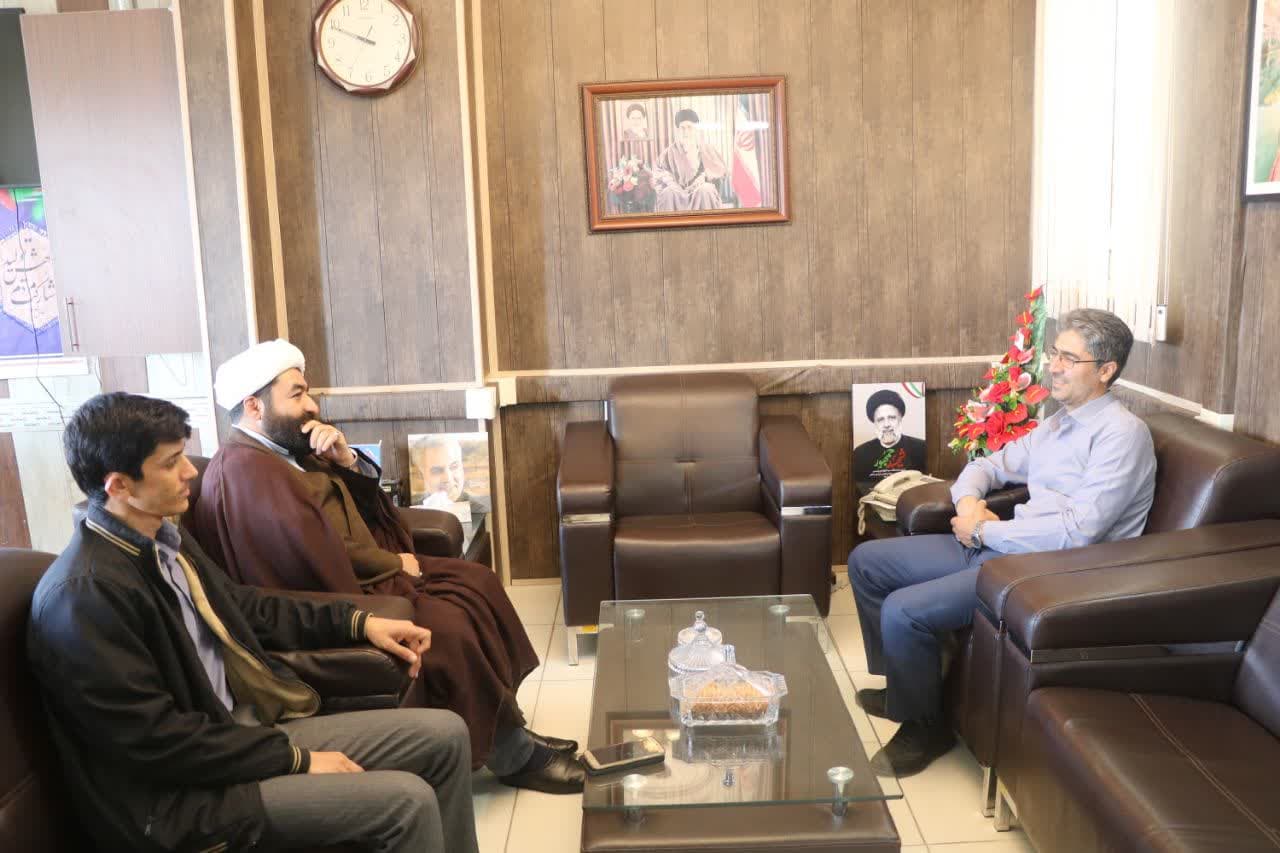 امر به معروف و نهی از منکر باید اول از خود مسئولین آغاز شود.