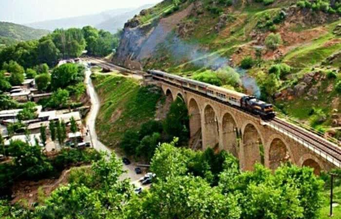 بیش از ۱۴۲ هزار تن بار از طریق راه‌آهن لرستان جابجا شده است