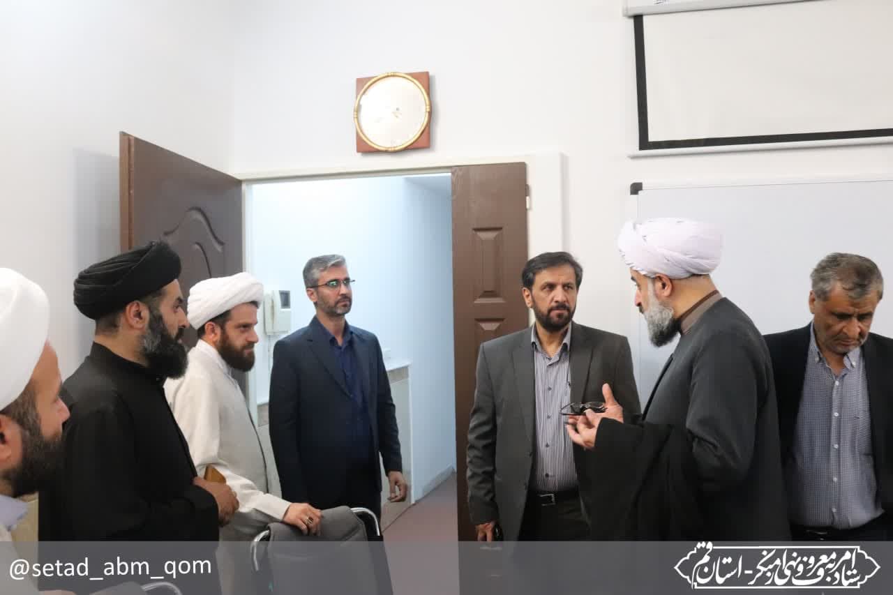 بازدید حجت‌الاسلام دکتر طاهری و دکتر زهره‌ای از ستاد امر به معروف استان قم