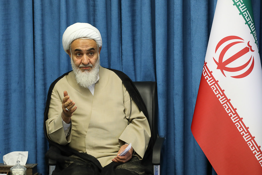مبارزه با فسادهای کلان بسیار ارزشمند است، اما نباید طوری باشد که به مفاسد کوچک توجه نشود