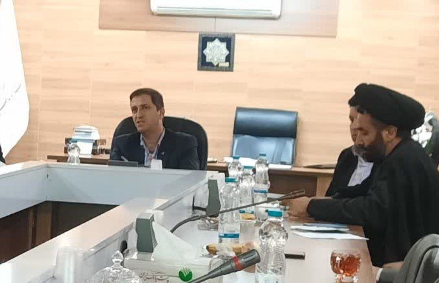 ایجاد سازو کارهای قوی برای گزارش دهی تخلفات و منکرات در پست بانک استان