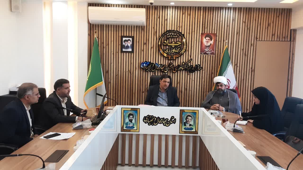 افزایش درآمد و تولید کشور از مهم ترین معروفات است