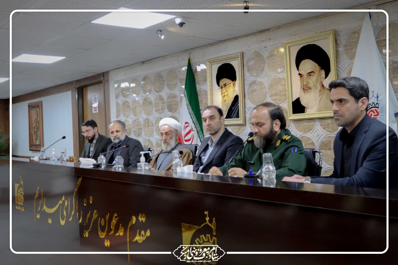 امربه‌معروف و نهی‌ازمنکر حکم الهی بوده و اجرای آن بر همگان واجب است