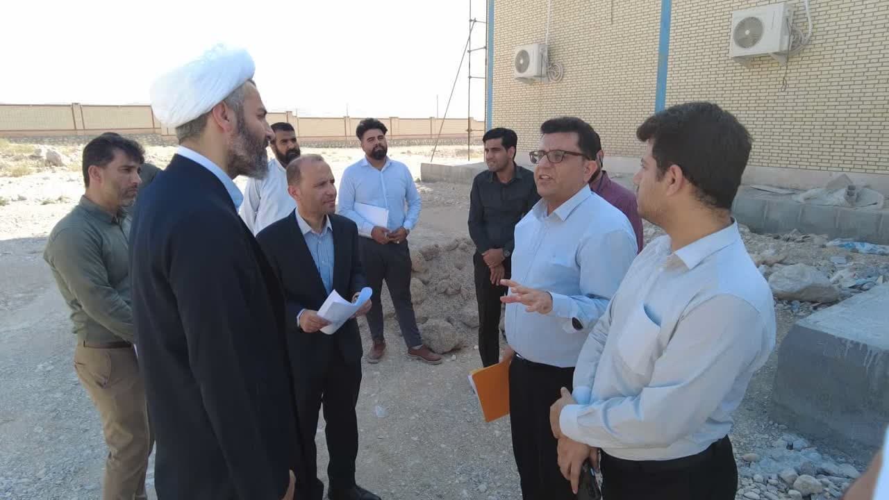 مسئولان برای تسریع در حل مشکلات مردم شتاب کنند.