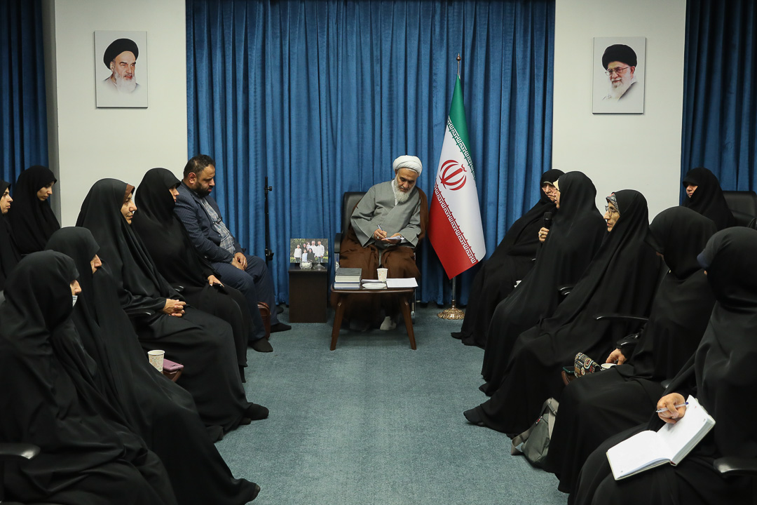 بانوان دامنه اثرگذاری‌ خود را گسترش دهند