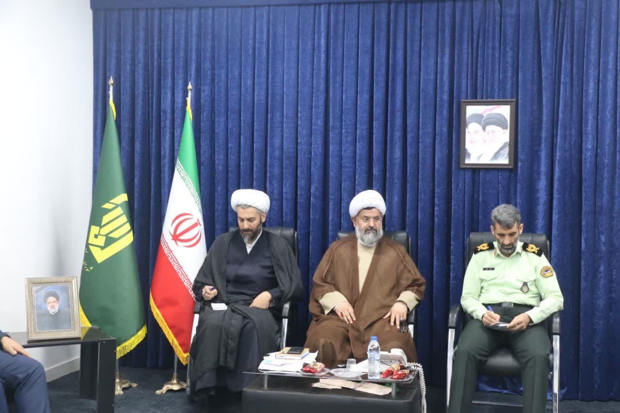تمام دستگاه های اجرایی درصدد کاهش آسیب های اجتماعی باشند.