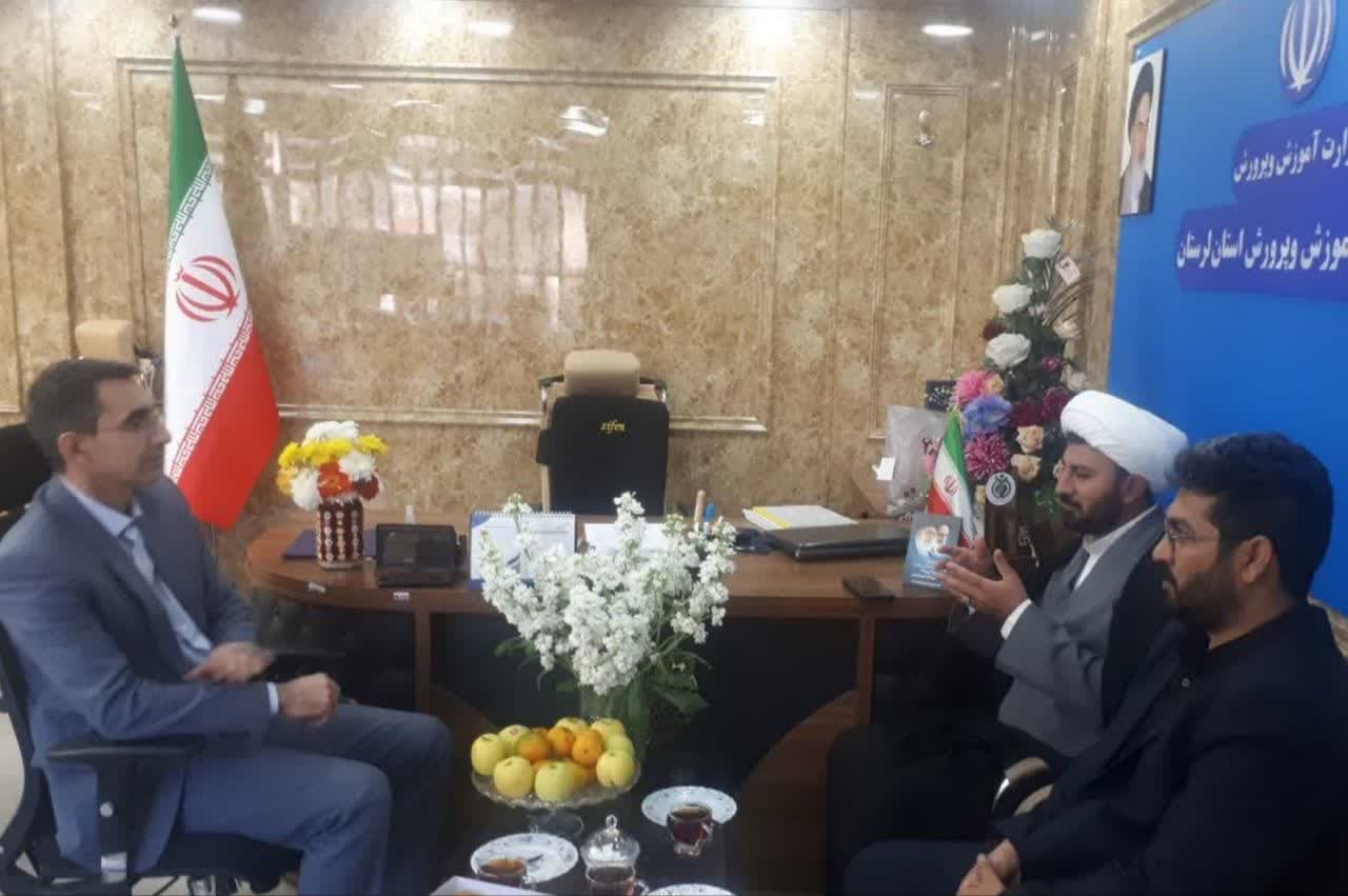 راه کاهش منکرات، گسترش معروفات است