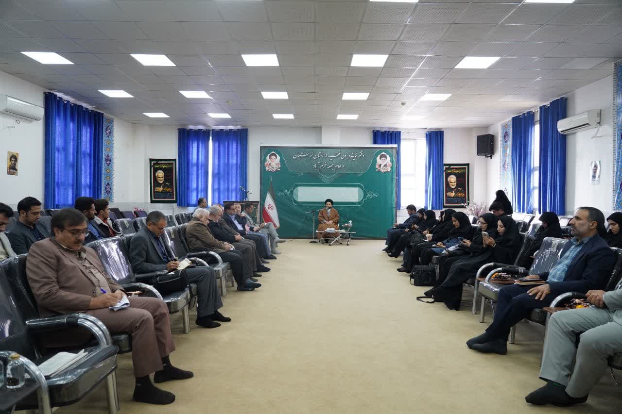 نشست خبری اصحاب رسانه با رئیس ستاد امر به معروف و نهی از منکر استان لرستان برگزار شد