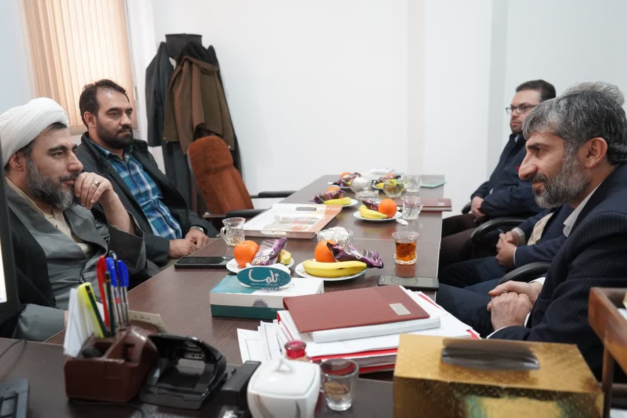 نشست هم افزایی دبیر ستاد امر به معروف و نهی از منکر با معاون پیشگیری از جرم دادگستری