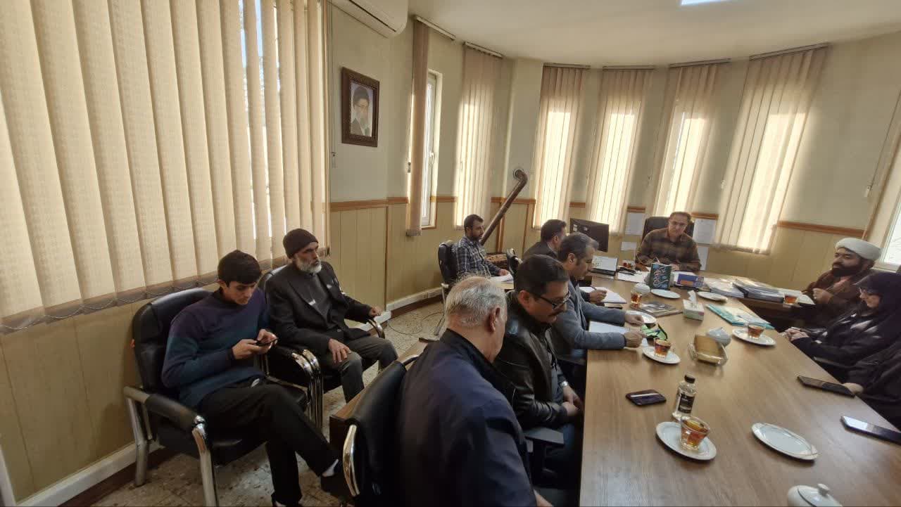 بازرسین ستاد امر به معروف و نهی از منکر استان در جهت شناسایی معروفات و گزارش منکرات بازار و کسبه 
