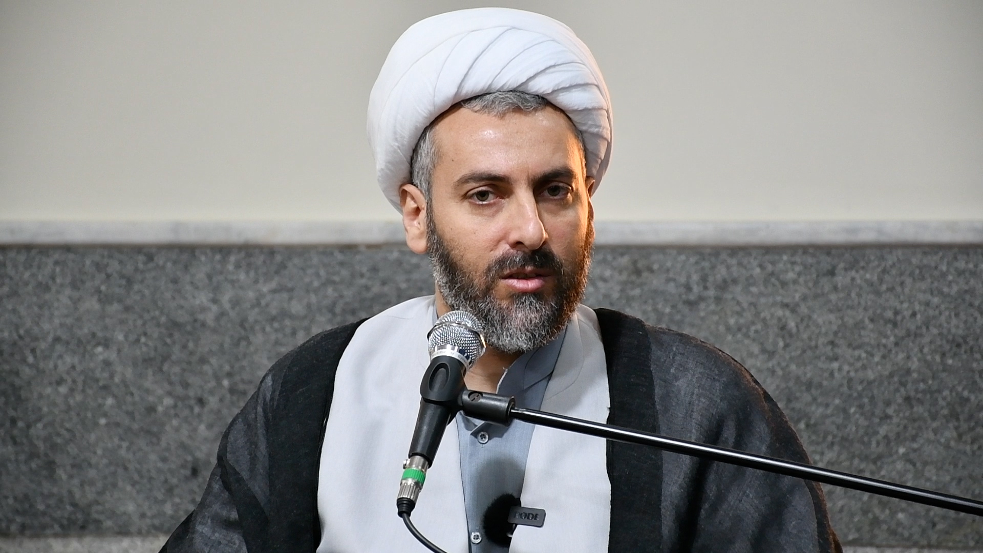 مسئولان نسبت به سلامت ساحل از گروه های مردمی حمایت کنند.