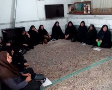 نشست هم اندیشی بانوان بسیجی شهرستان زرند با موضوع امر به معروف و نهی از منکر