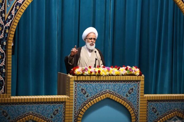 همه ما باید به اجرای قانون عفاف و حجاب کمک کنیم
