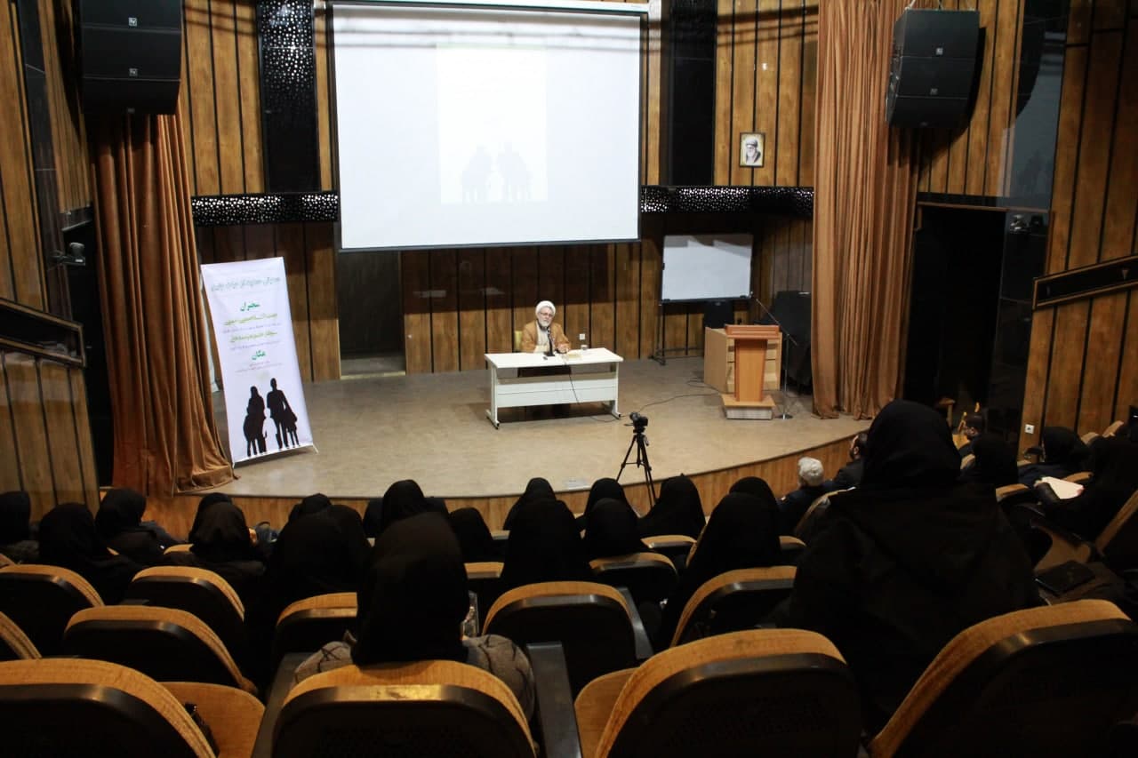 باید جوانان را ترغیب به فرزندآوری نمود و زمینه های فرهنگی، اقتصادی و روانی جوانان را برای این معروف بزرگ فراهم نمود