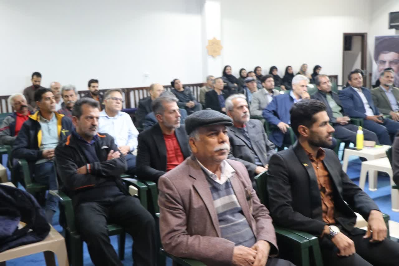 گزارش تصویری گردهمایی مربیان ورزش روزانه شهر کرمان