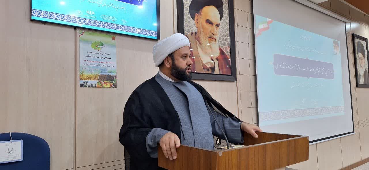 امروز زن در مکتب انقلاب اسلامی در تمام مبادلات اجتماعی و خانوادگی نقش آفرینی می کنند + تصاویر