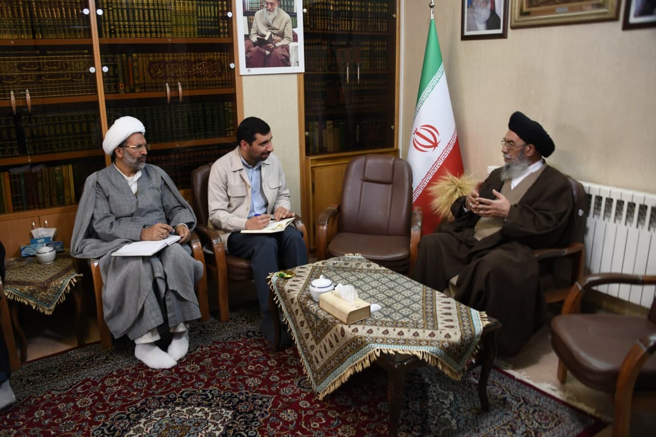 هرگونه مطالبه گری در جامعه باید از مسیر صحیحی انجام شود
