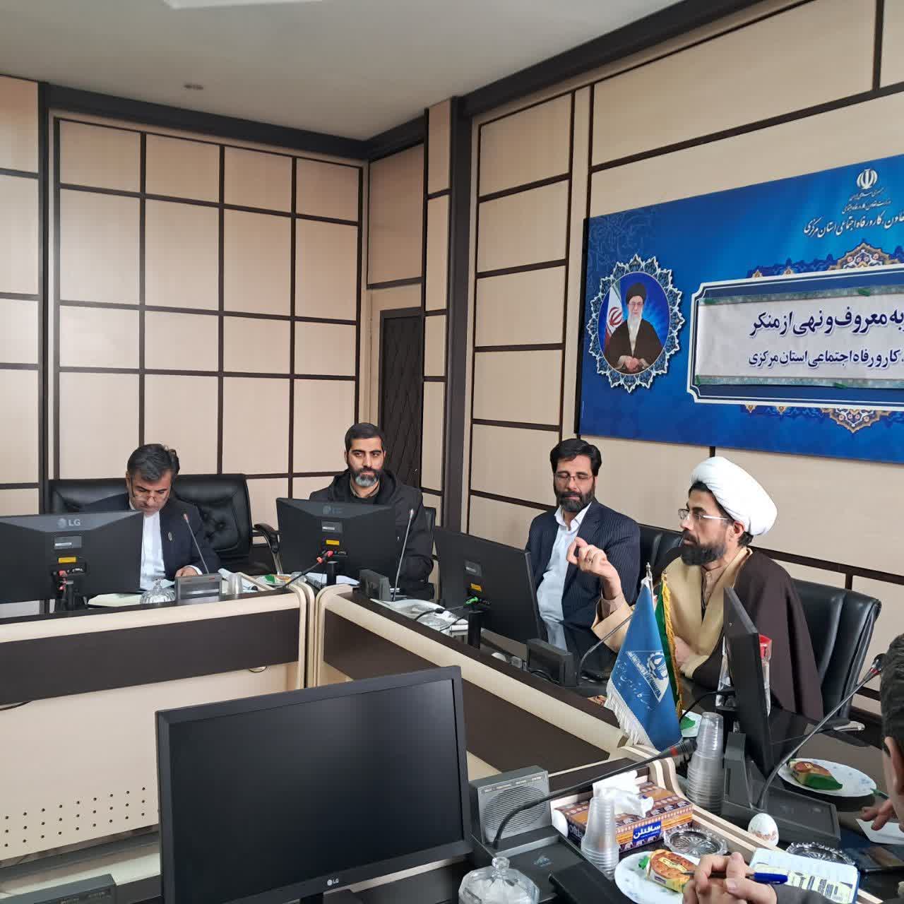 یکی از گمشده های دنیای امروز کاهش مسئولیت پذیری اجتماعی است