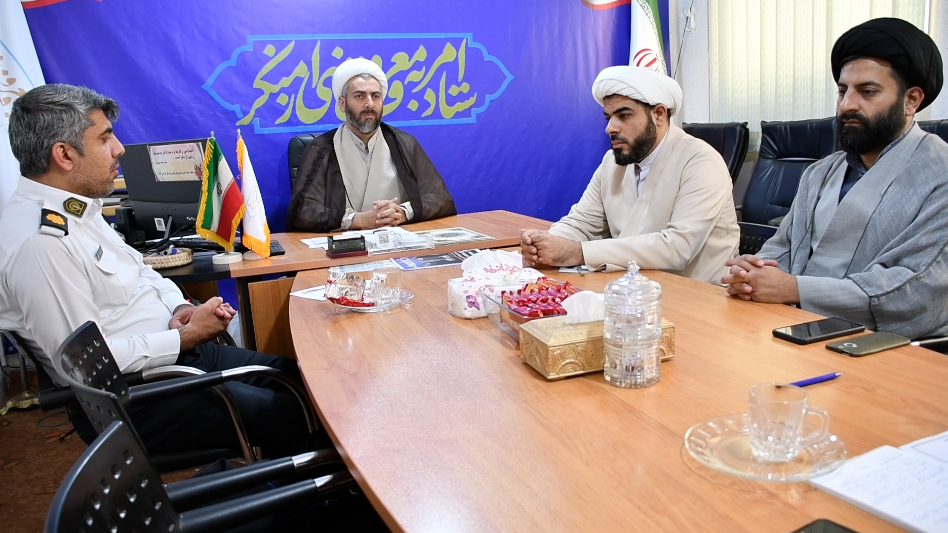 اجرای طرح های فرهنگی و آموزشی در کنترل تصادفات در اولویت قرار دارد 