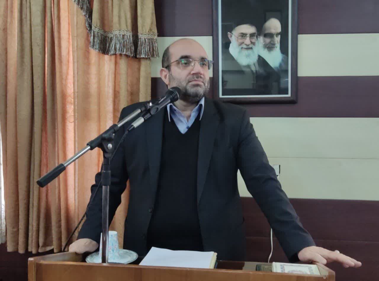 تکریم ارباب رجوع مهم ترین شاخص کارگزاران حکومت اسلامی است