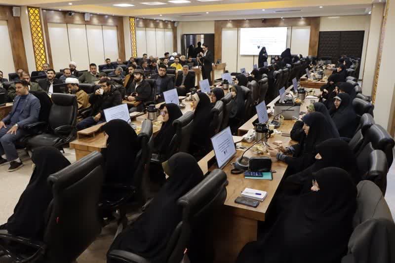 کاهش مشکلات اجتماعی با ایجاد انس بین دانشجویان و قرآن