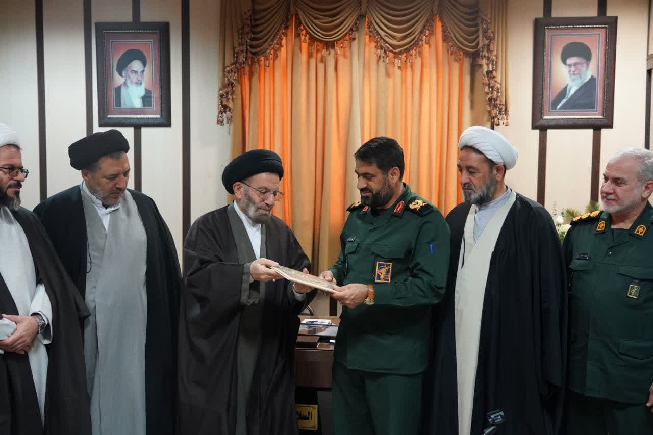 رئیس ستاد امر به معروف و نهی از منکر لرستان با فرمانده سپاه حضرت ابوالفضل لرستان(ع) دیدار کرد