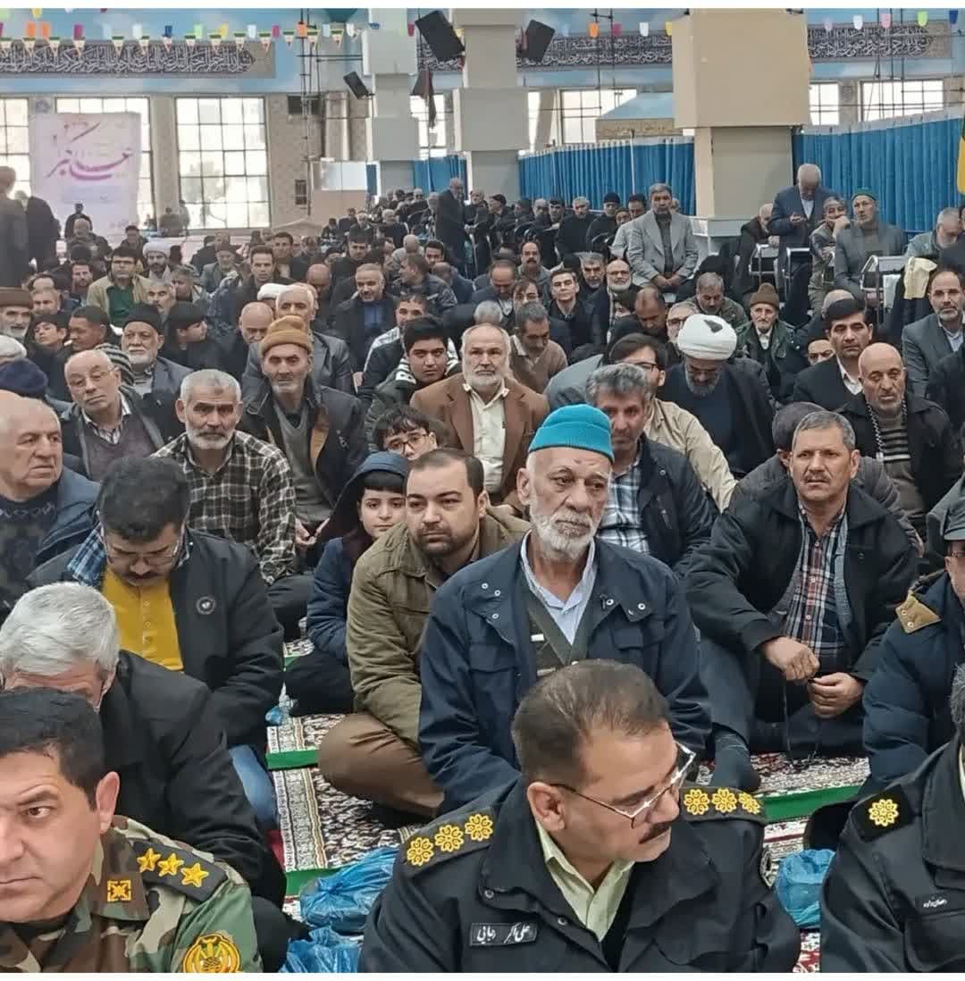 هیچ اتفاق بدی نمی افتد حتی اگر مسئولین در صف و بین مردم بنشینند