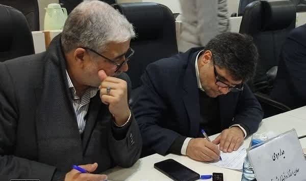  پیگیری مطالبات مردمی در ملاقات عمومی سرپرست فرمانداری مشهد