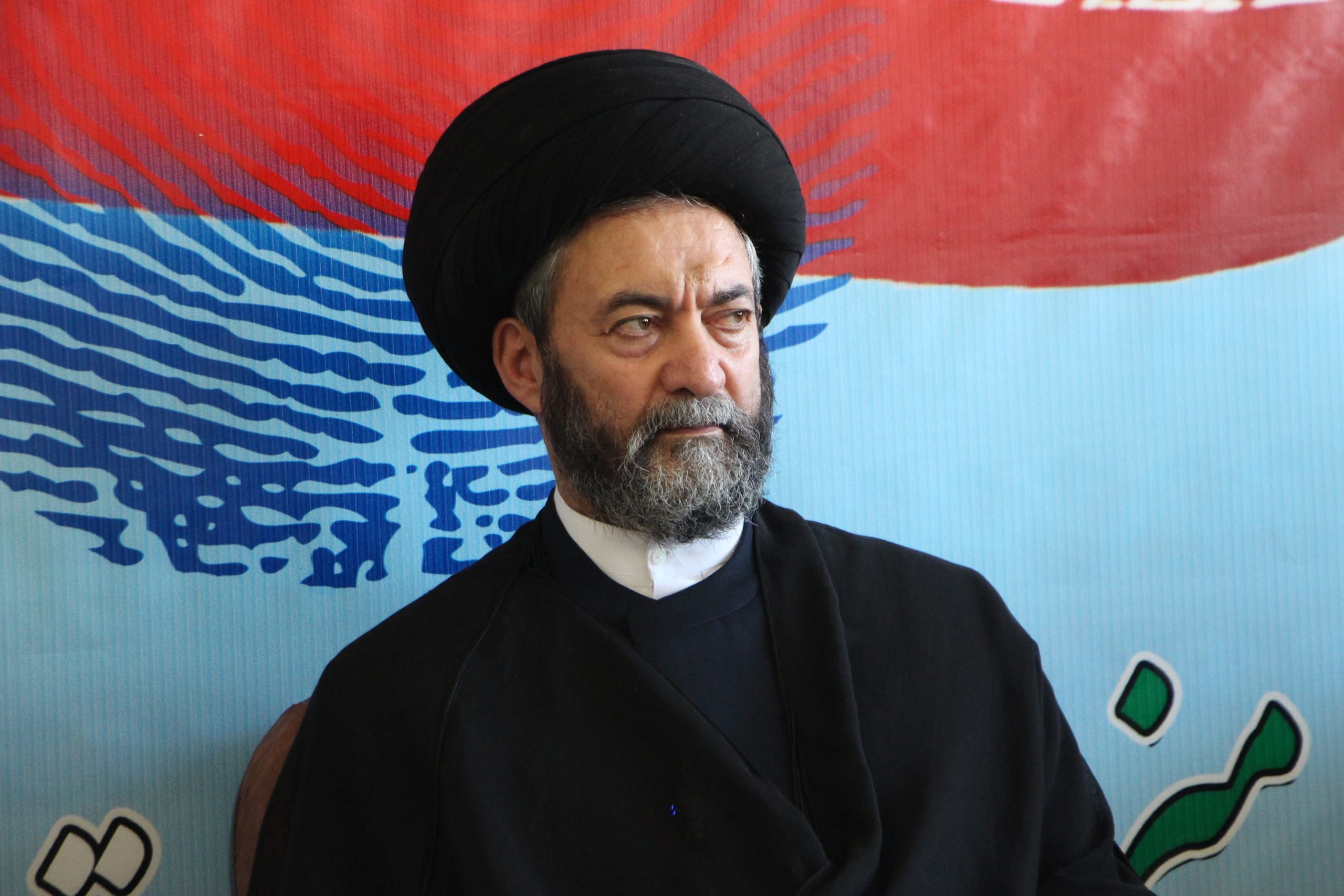 شادکردن دل همنوعان و کمک به رفع مشکلات، مصداقی از فریضه امر به معروف و نهی از منکر است