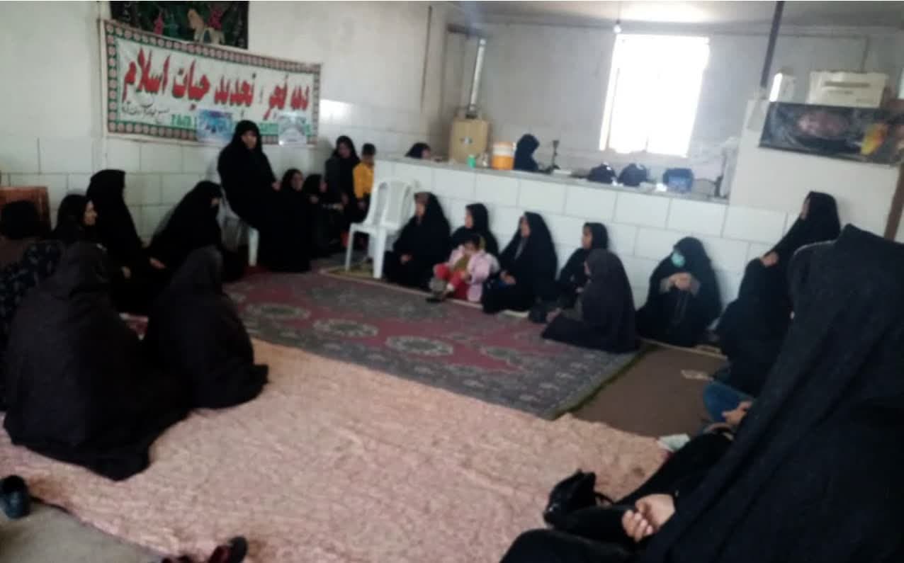 نشست فرهنگی بصیرتی دختران و بانوان زرندی با موضوع جهاد تبیین برگزار شد