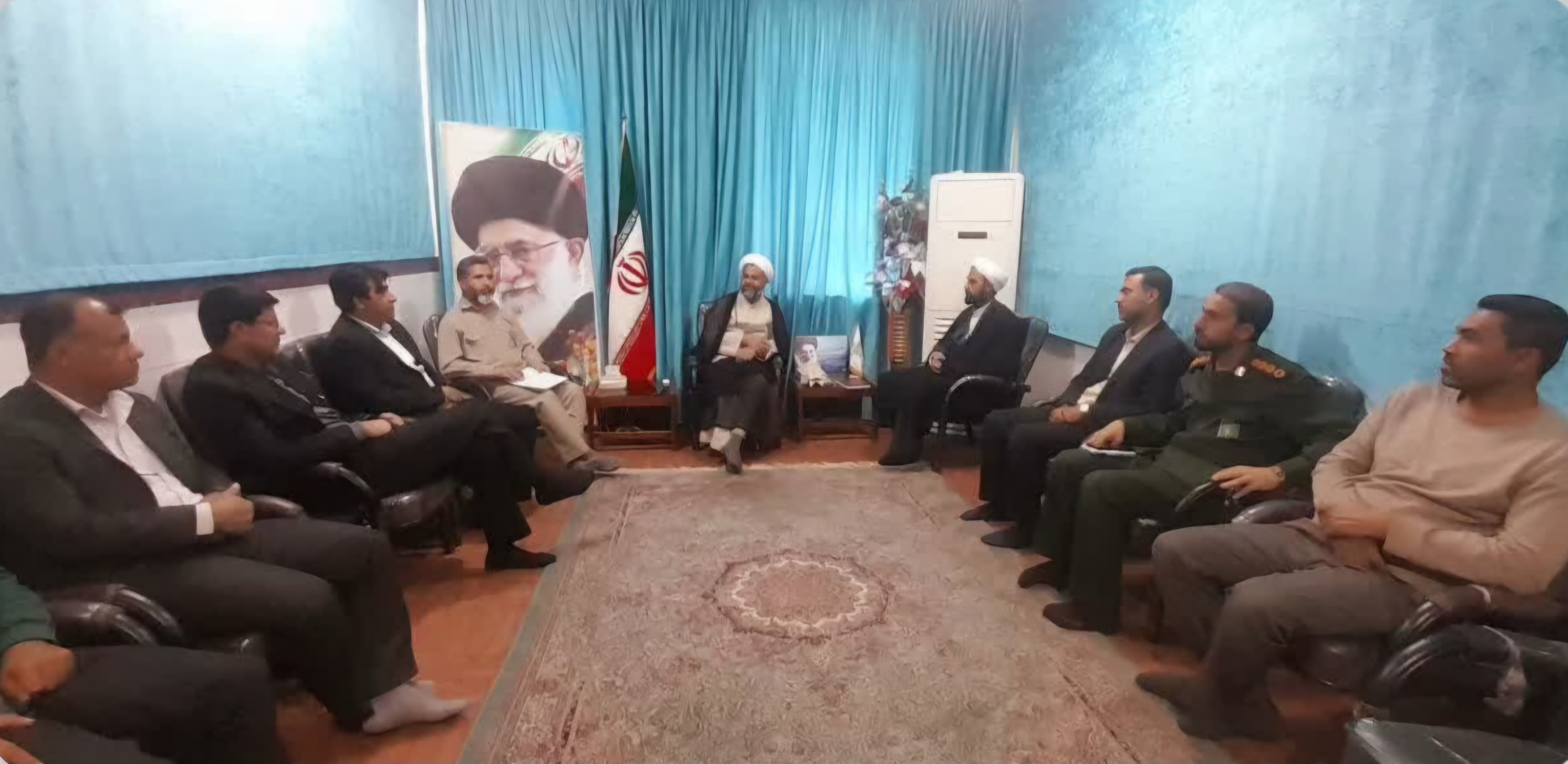 جلسه ستاد امر به معروف شهرستان عنبرآباد با حضور حجت الاسلام منصفی برگزار شد