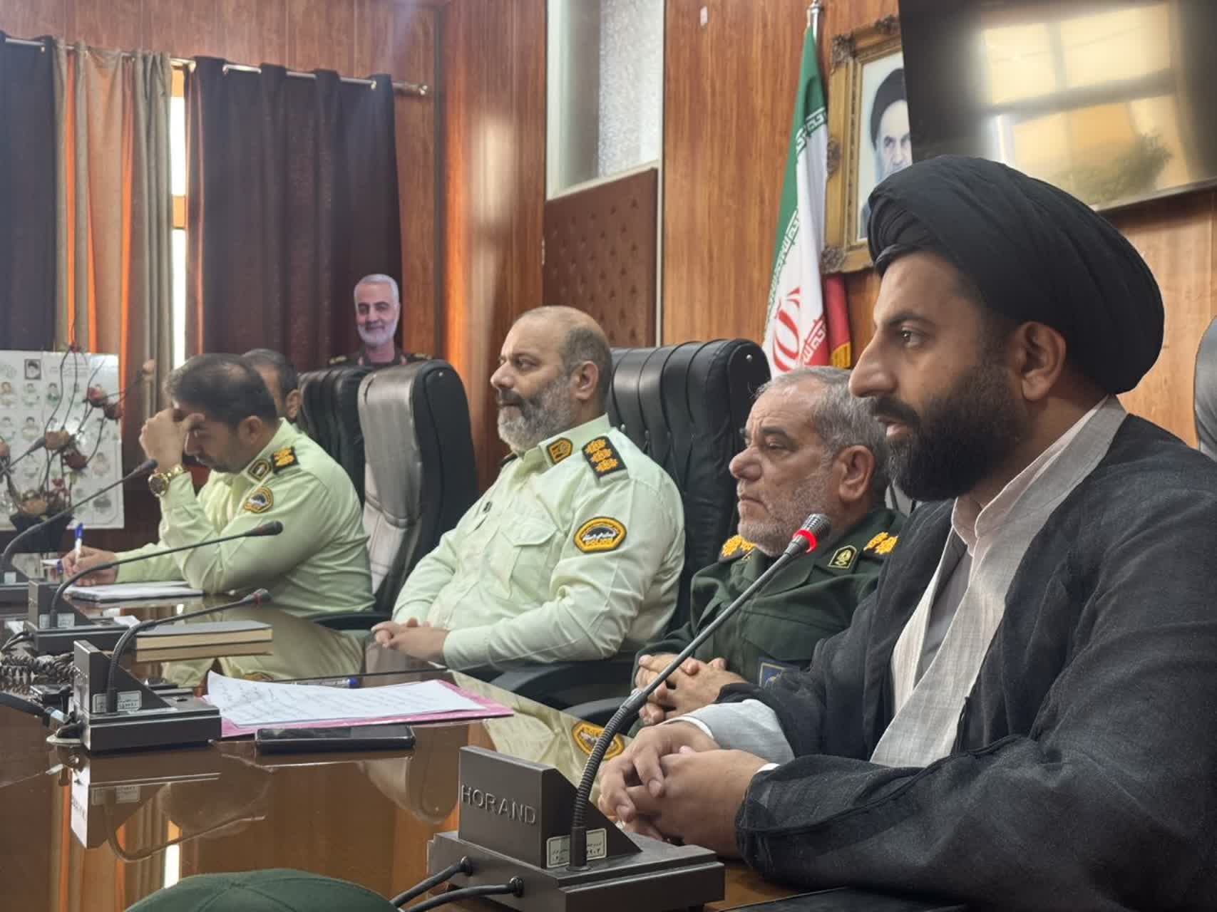 پرسنل نیروی انتظامی ، خود آمر به معروف و ناهی از منکر هستند