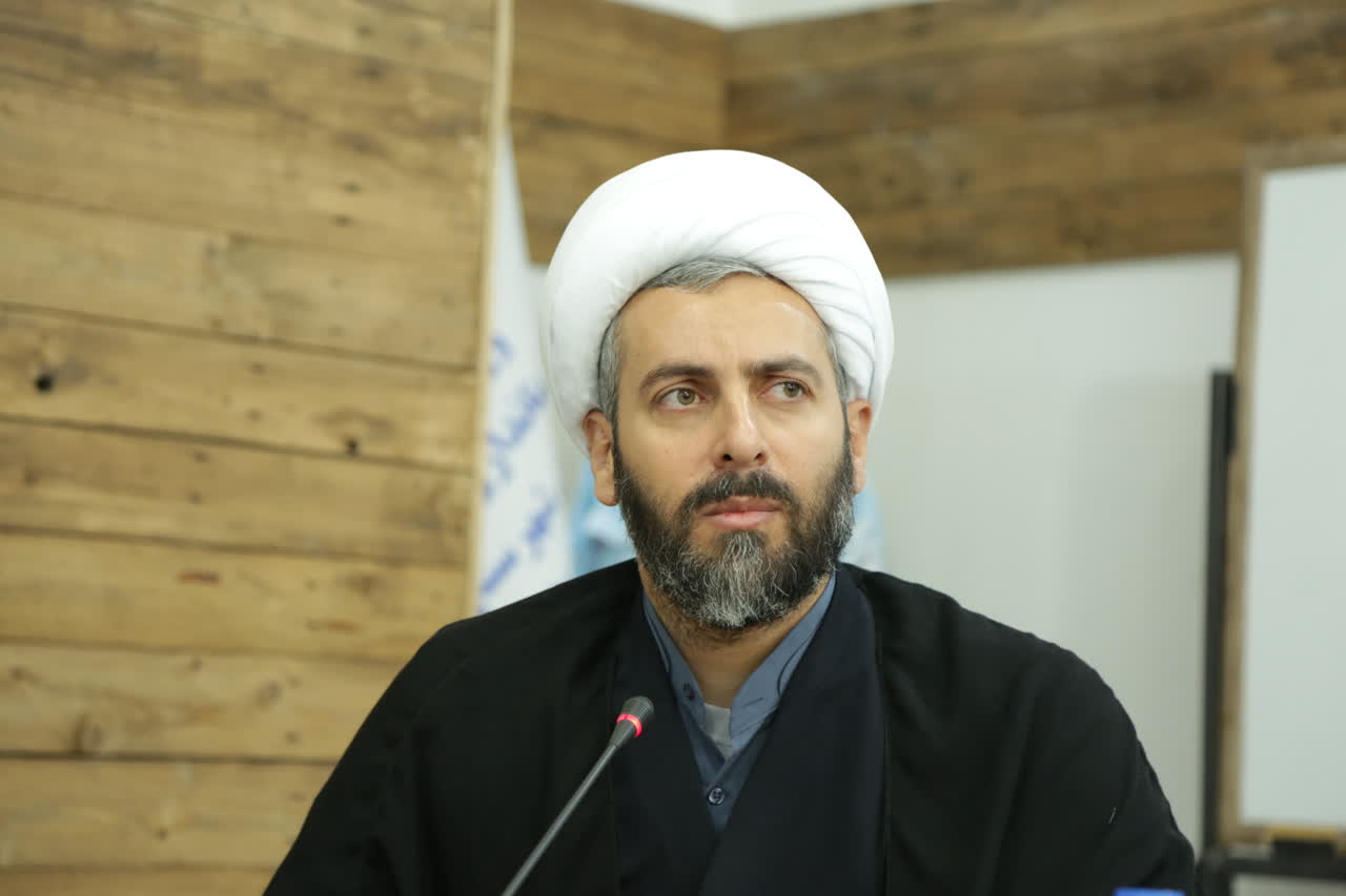 باید نگاهی جدا از یک بنگاه اقتصادی به مردم و جامعه داشت
