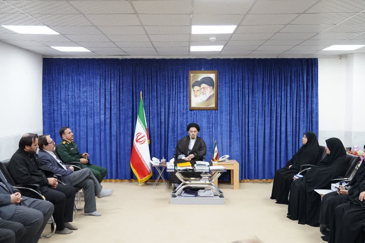 مدیر کل و کارکنان فرهنگ و ارشاد اسلامی با رئیس ستاد امر به معروف و نهی از منکر استان لرستان دیدار کردند. 