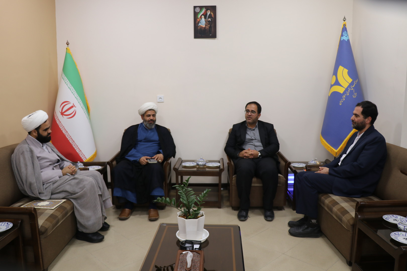دبیر ستاد امر به معروف و نهی از منکر با مدیر کل صدا و سیمای استان یزد دیدار کرد.