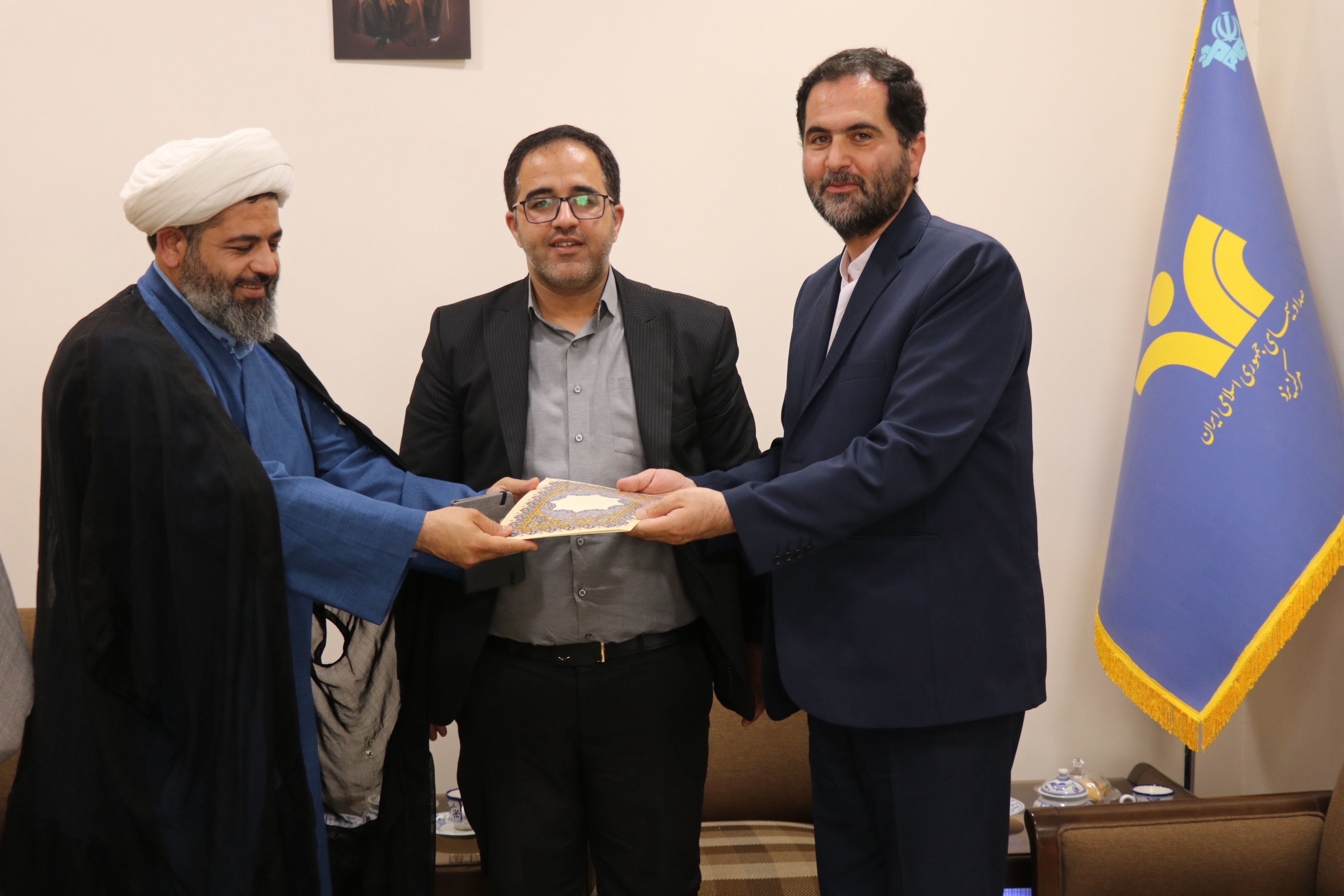 دیدار دبیر ستاد امر به معروف و نهی از منکر با مدیر کل صدا و سیمای استان یزد