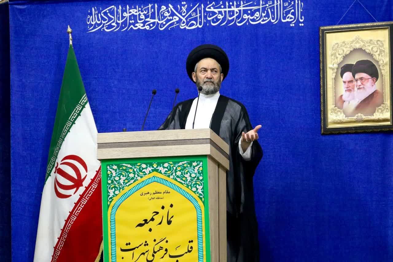 تصویب قانون اختصاص ارز به واردات خودرو مغایر شعار سال است