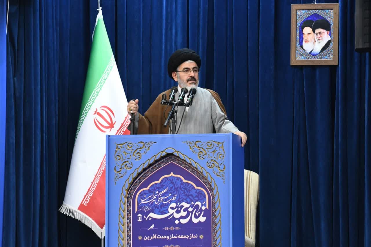 تکریم ارباب رجوع در ادارات با احترام باشد