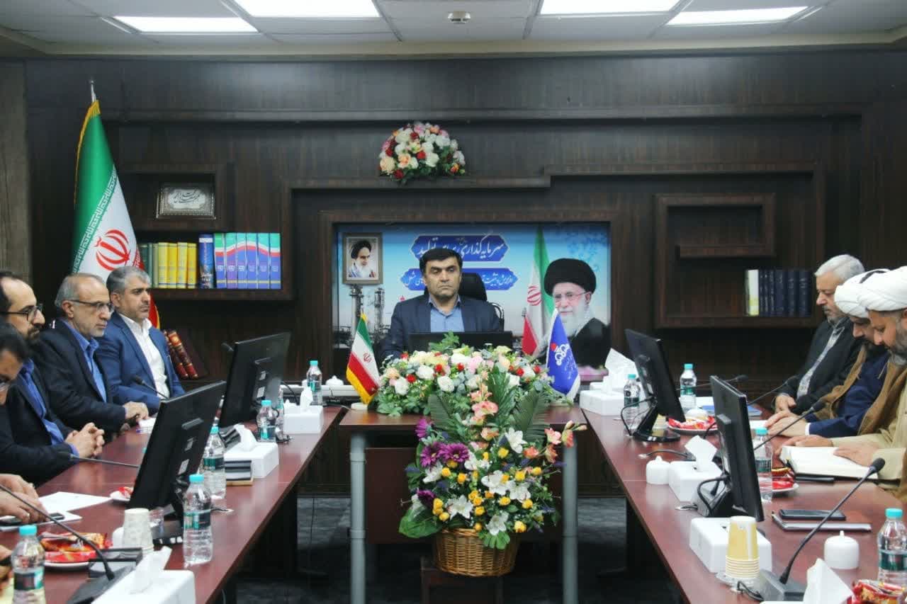 نشست هم اندیشی ستاد استان با مدیر عامل و اعضای شورای شرکت مناطق نفت خیز جنوب