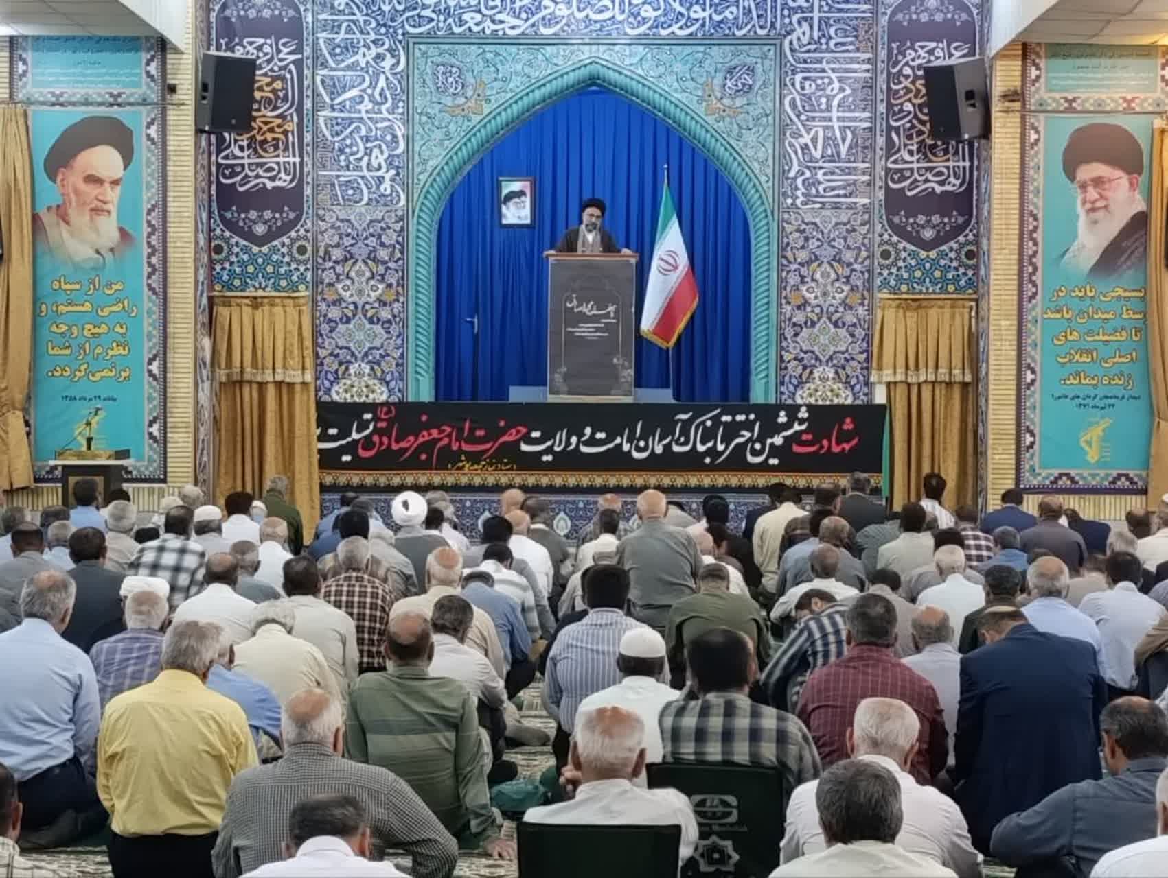 مسئولینی که برای یک موسیقی، رئیس جمهور و وزیر را می خواهند وسط بیاورند، مردم مشکل آب دارند!