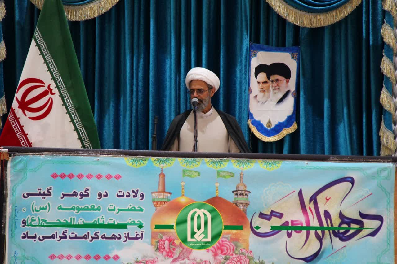 فعالیت مسئولین باید به گونه‌ای باشد که در سال سرمایه‌گذاری نرخ بیکاری در استان کاهش پیدا کند
