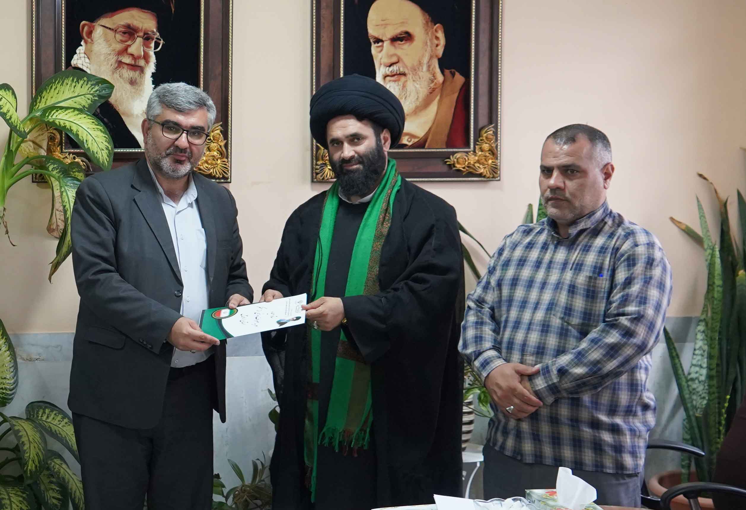 معلمان الگوهای اخلاقی و فرهنگی در جامعه هستند