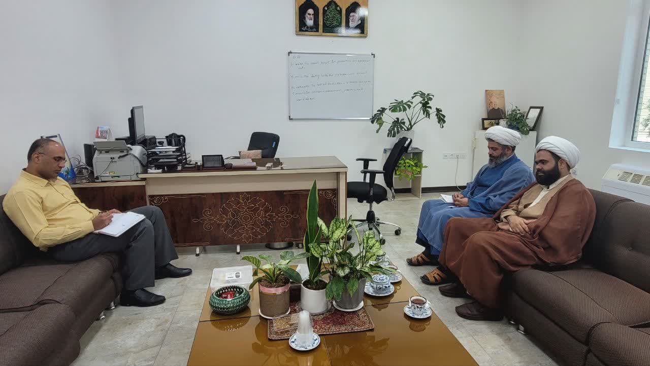 نشست تعاملات رسانه ای ستاد امر به معروف و نهی از منکر استان یزد با صدا و سیمای مرکز استان در محل معاونت صدا برگزار شد
