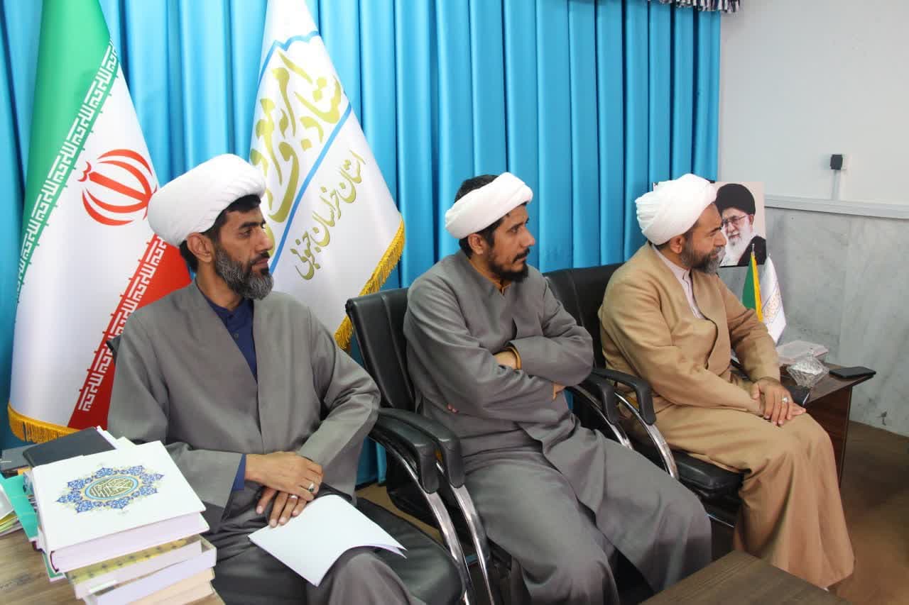 دیدار مسئول و اعضا تشکل رصد شهید باقری با دبیر و معاونین ستاد امر به معروف و نهی از منکر استان 