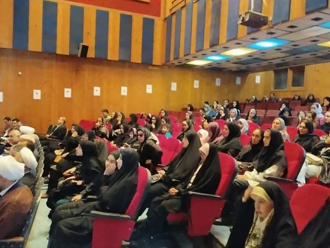 نهمین دوره طرح زهرا شناسی دانش آموزان و مادران مدارس دختران مقاطع ابتدایی و متوسطه ول شهراستان‌های آستانه اشرفیه و بندرکیاشهر در آستانه اشرفیه 