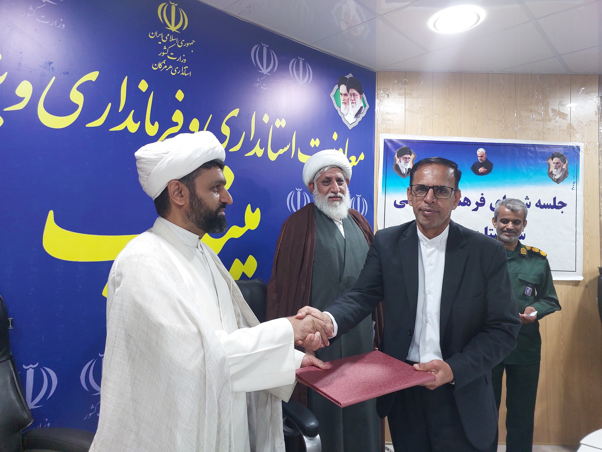 تودیع و معارفه دبیر ستاد امر به معروف و نهی از منکر شهرستان میناب برگزار شد